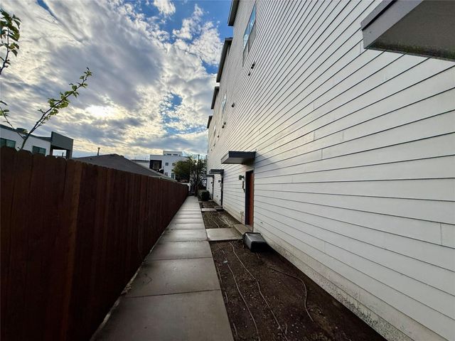 4211 Delano Place 5B, Dallas, TX 75204