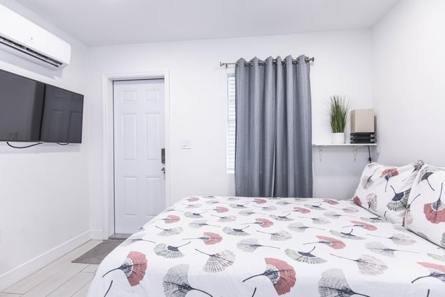 1826 Jefferson Street, Hollywood, FL 33020