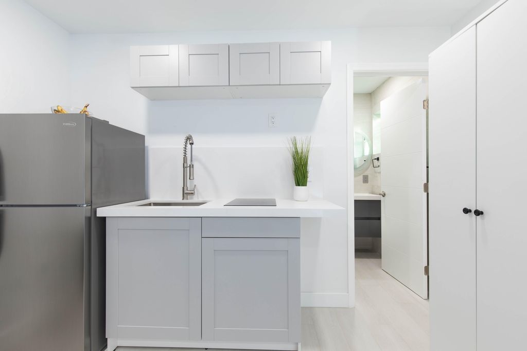 1826 Jefferson Street, Hollywood, FL 33020