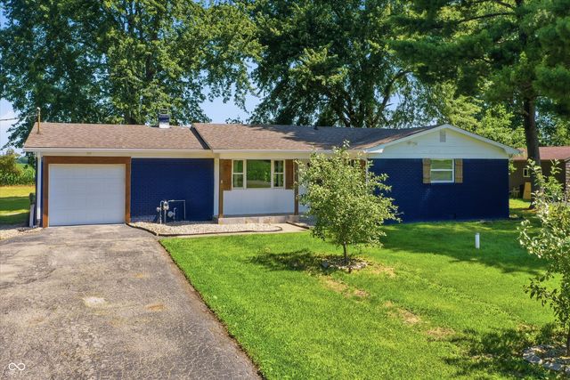 556 E 1000 N, Fortville, IN 46040