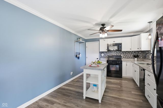 556 E 1000 N, Fortville, IN 46040