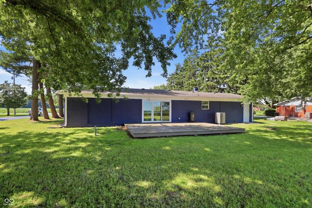 556 E 1000 N, Fortville, IN 46040