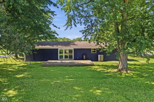 556 E 1000 N, Fortville, IN 46040