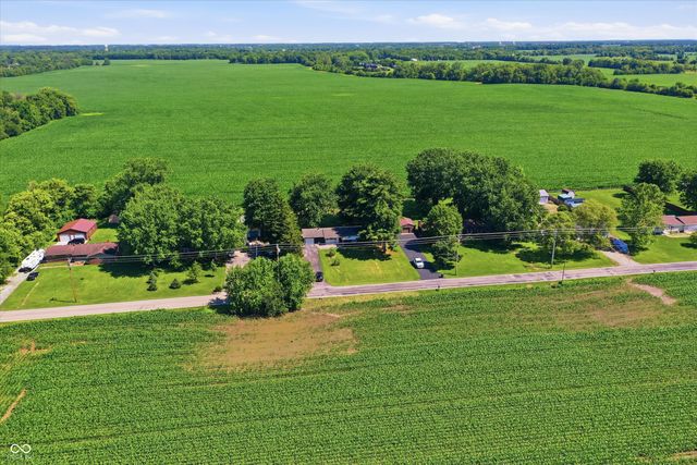 556 E 1000 N, Fortville, IN 46040