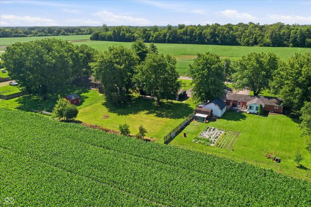 556 E 1000 N, Fortville, IN 46040
