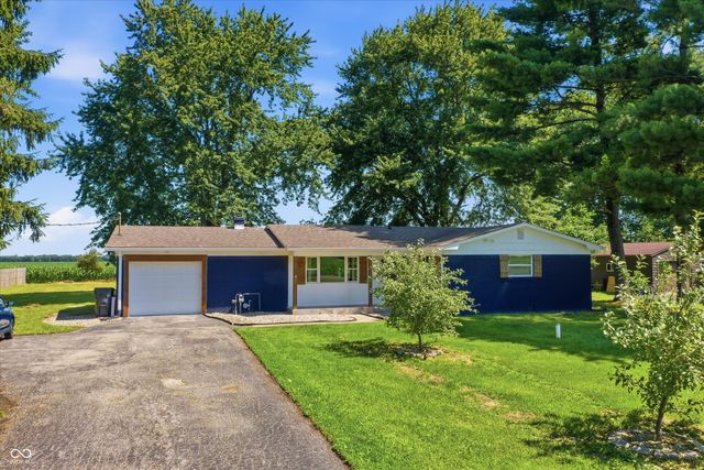 556 E 1000 N, Fortville, IN 46040