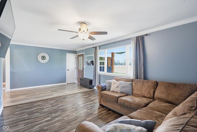 556 E 1000 N, Fortville, IN 46040