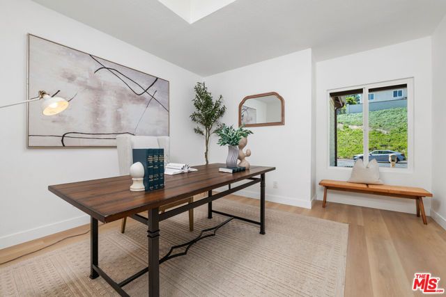 3240 Casino Drive, Thousand Oaks, CA 91362
