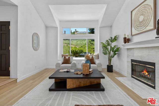 3240 Casino Drive, Thousand Oaks, CA 91362