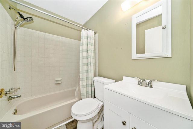 233 WINTERGREEN LN, Brunswick, MD 21716