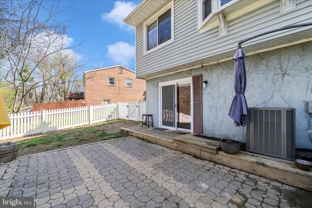 233 WINTERGREEN LN, Brunswick, MD 21716