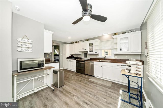 233 WINTERGREEN LN, Brunswick, MD 21716