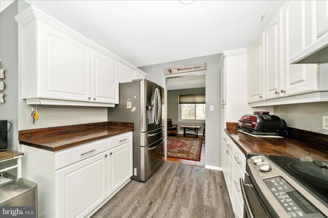 233 WINTERGREEN LN, Brunswick, MD 21716