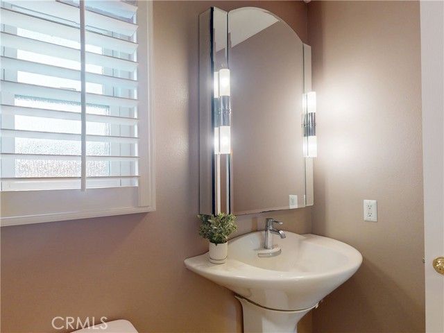 10565 Chinook Avenue, Fountain Valley, CA 92708