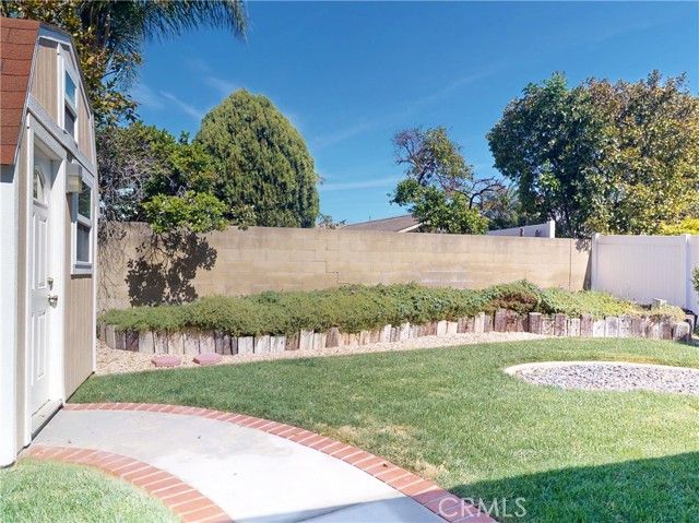10565 Chinook Avenue, Fountain Valley, CA 92708