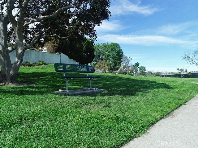 10565 Chinook Avenue, Fountain Valley, CA 92708