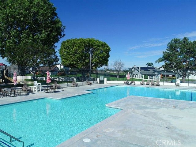 10565 Chinook Avenue, Fountain Valley, CA 92708