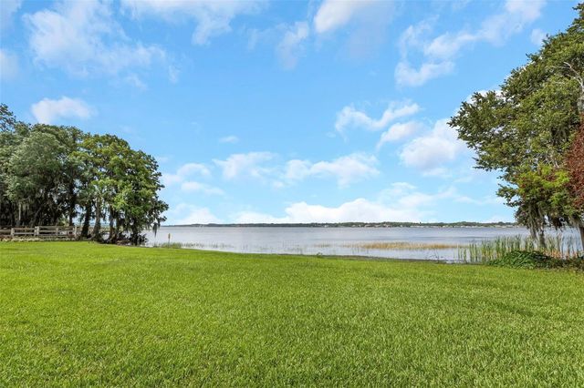3675 JANUS WAY, Palm Harbor, FL 34685