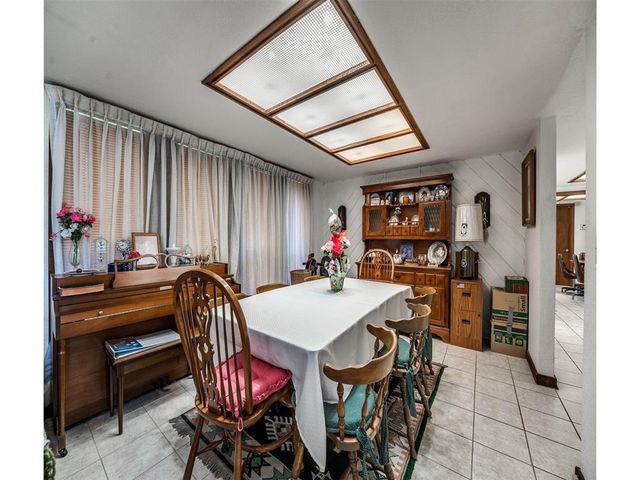 4017 Cherry Hill Lane, Oklahoma City, OK 73120