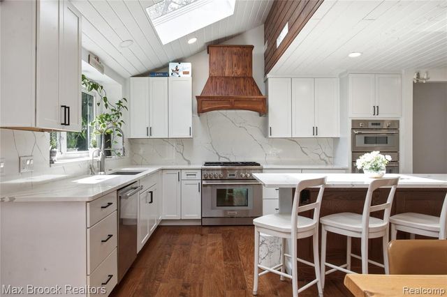 3845 Shellmarr Lane, Bloomfield Hills, MI 48302