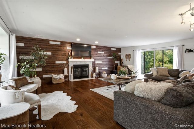 3845 Shellmarr Lane, Bloomfield Hills, MI 48302