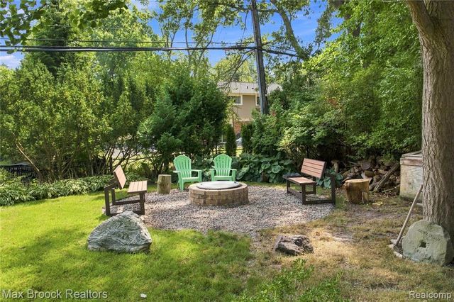 3845 Shellmarr Lane, Bloomfield Hills, MI 48302