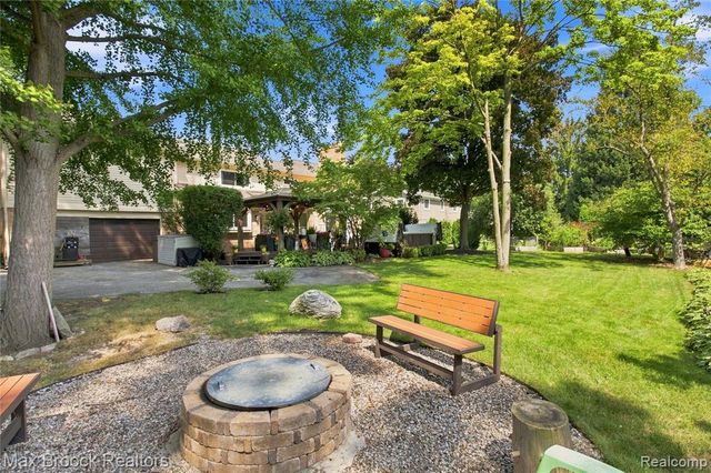 3845 Shellmarr Lane, Bloomfield Hills, MI 48302