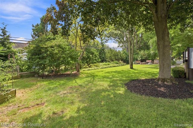 3845 Shellmarr Lane, Bloomfield Hills, MI 48302