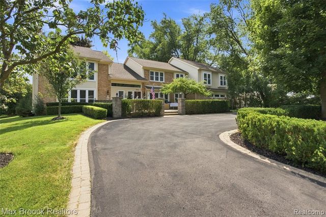3845 Shellmarr Lane, Bloomfield Hills, MI 48302