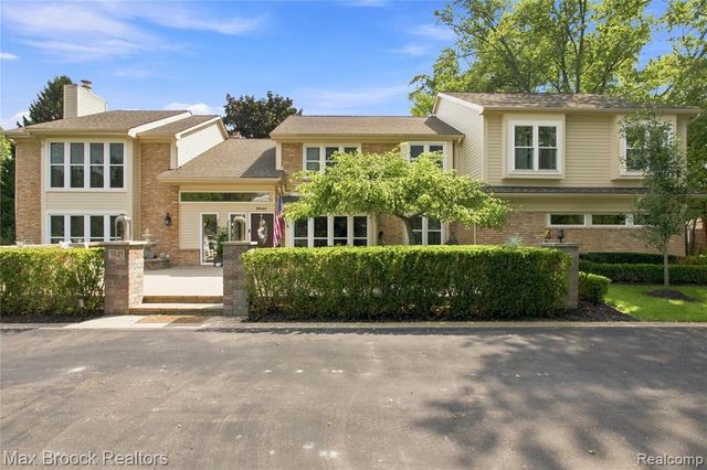 3845 Shellmarr Lane, Bloomfield Hills, MI 48302