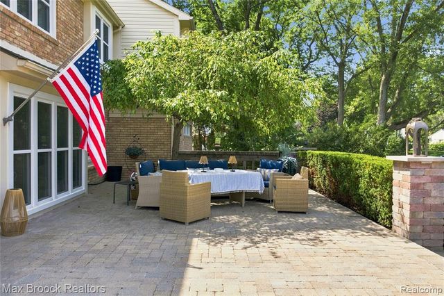 3845 Shellmarr Lane, Bloomfield Hills, MI 48302
