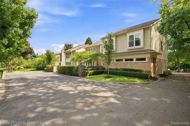 3845 Shellmarr Lane, Bloomfield Hills, MI 48302