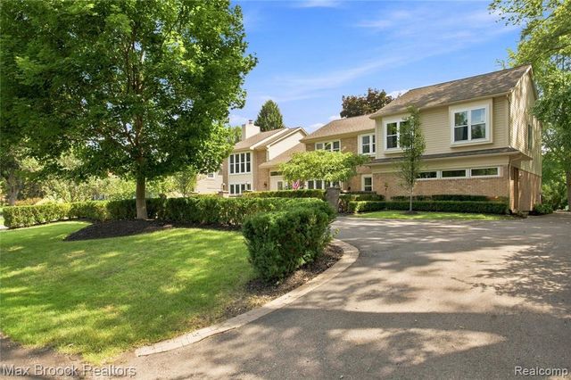 3845 Shellmarr Lane, Bloomfield Hills, MI 48302