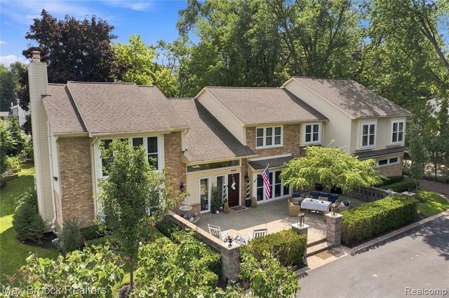 3845 Shellmarr Lane, Bloomfield Hills, MI 48302