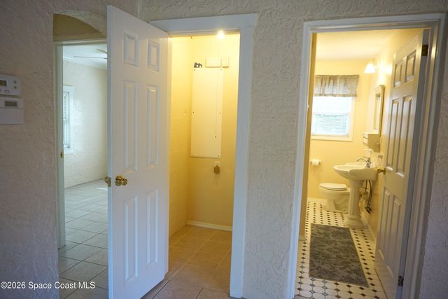 2812 Shwonda Avenue NE, Palm Bay, FL 32905