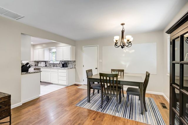 4472 Wyman Dr, Sacramento, CA 95821