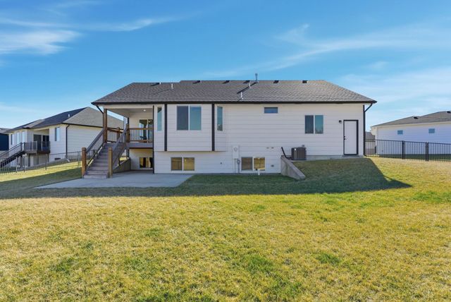 5425 N Saint Paul Ct, Wichita, KS 67204