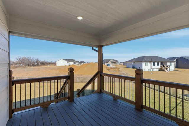 5425 N Saint Paul Ct, Wichita, KS 67204