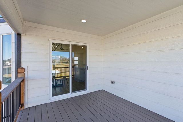 5425 N Saint Paul Ct, Wichita, KS 67204