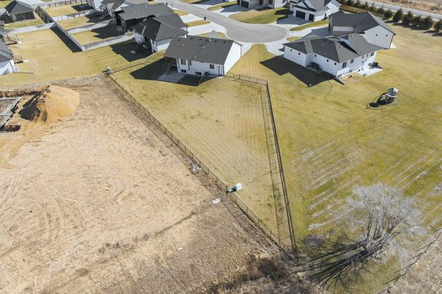 5425 N Saint Paul Ct, Wichita, KS 67204