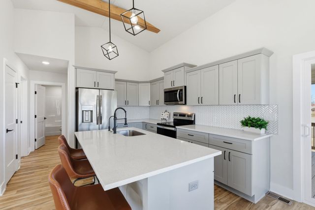 5425 N Saint Paul Ct, Wichita, KS 67204