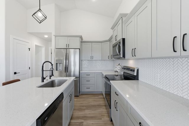 5425 N Saint Paul Ct, Wichita, KS 67204