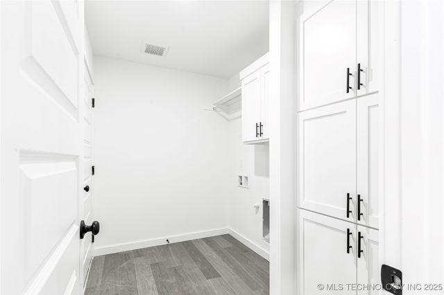 1412 E 150th Place S, Glenpool, OK 74033