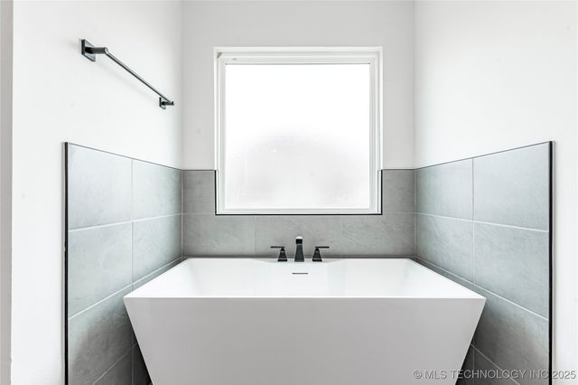 1412 E 150th Place S, Glenpool, OK 74033