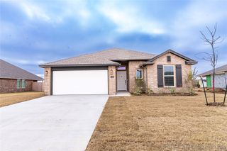 1412 E 150th Place S, Glenpool, OK 74033
