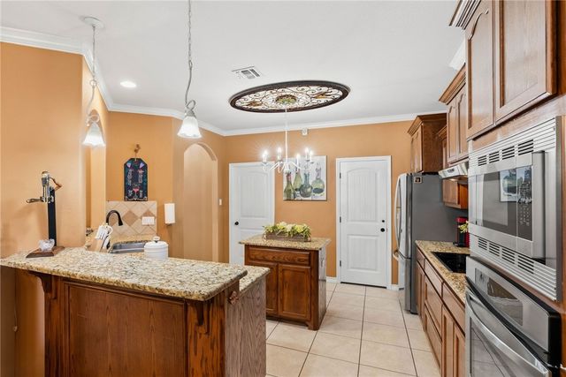 5717 Aava Dr, Corpus Christi, TX 78414
