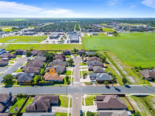 5717 Aava Dr, Corpus Christi, TX 78414