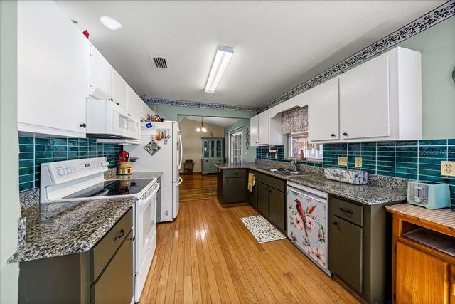 11 SE 63RD TERRACE, Ocala, FL 34472