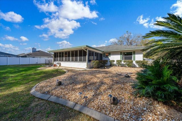 11 SE 63RD TERRACE, Ocala, FL 34472