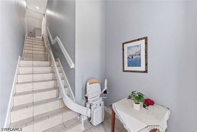 6835 Huntington Lakes CIR 201, Naples, FL 34119